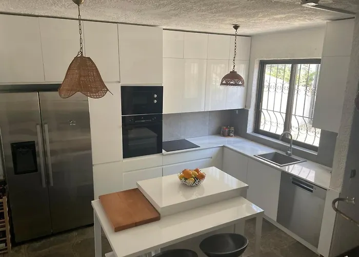 Elani Beach Villa Casa de Férias *